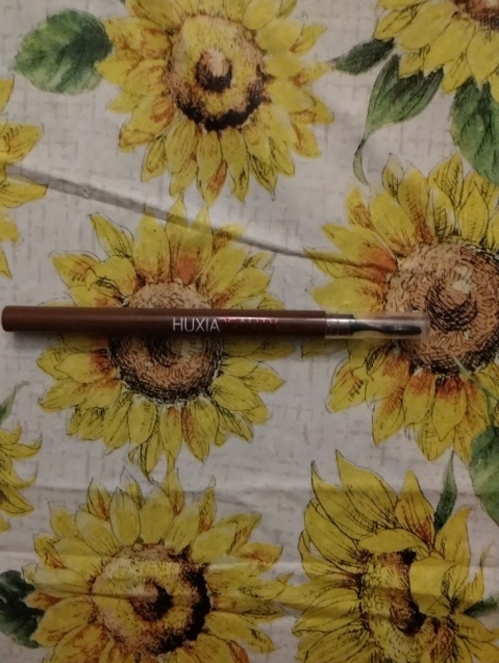 Brown Eye Detail Makeup Brush for Precision Application